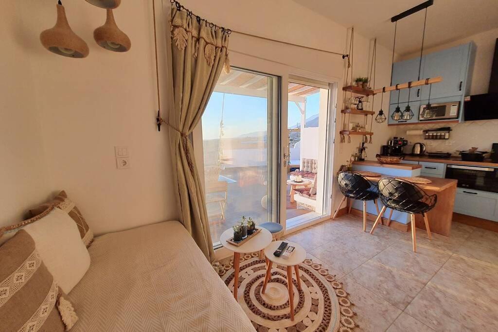 פויניקיון Tramonto Luxury Villa No1- Breathtaking Sunset View מראה חיצוני תמונה