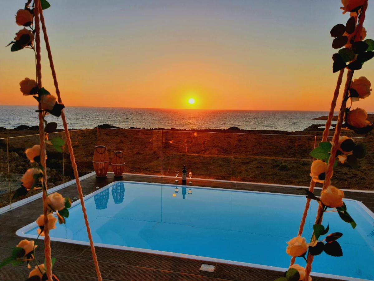 פויניקיון Tramonto Luxury Villa No1- Breathtaking Sunset View מראה חיצוני תמונה