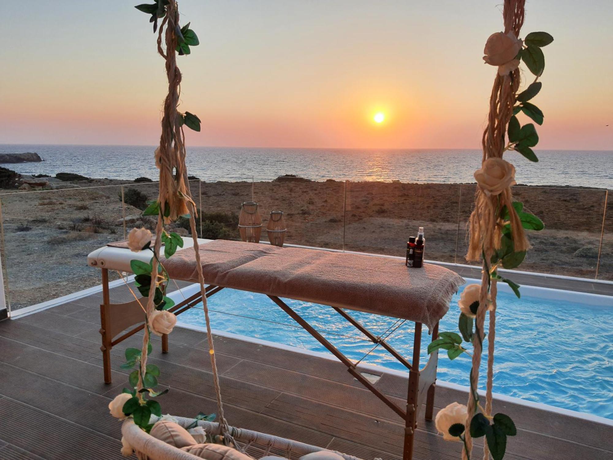 פויניקיון Tramonto Luxury Villa No1- Breathtaking Sunset View מראה חיצוני תמונה