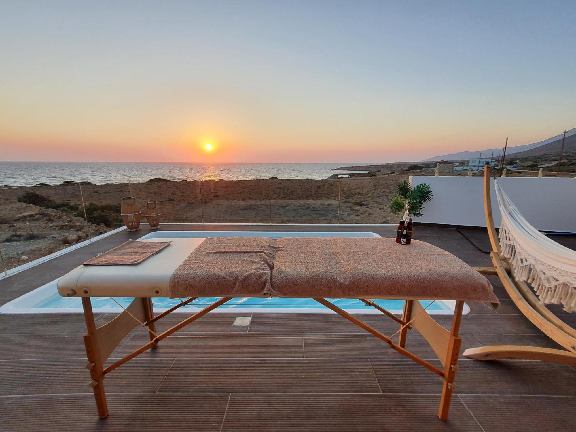 פויניקיון Tramonto Luxury Villa No1- Breathtaking Sunset View מראה חיצוני תמונה
